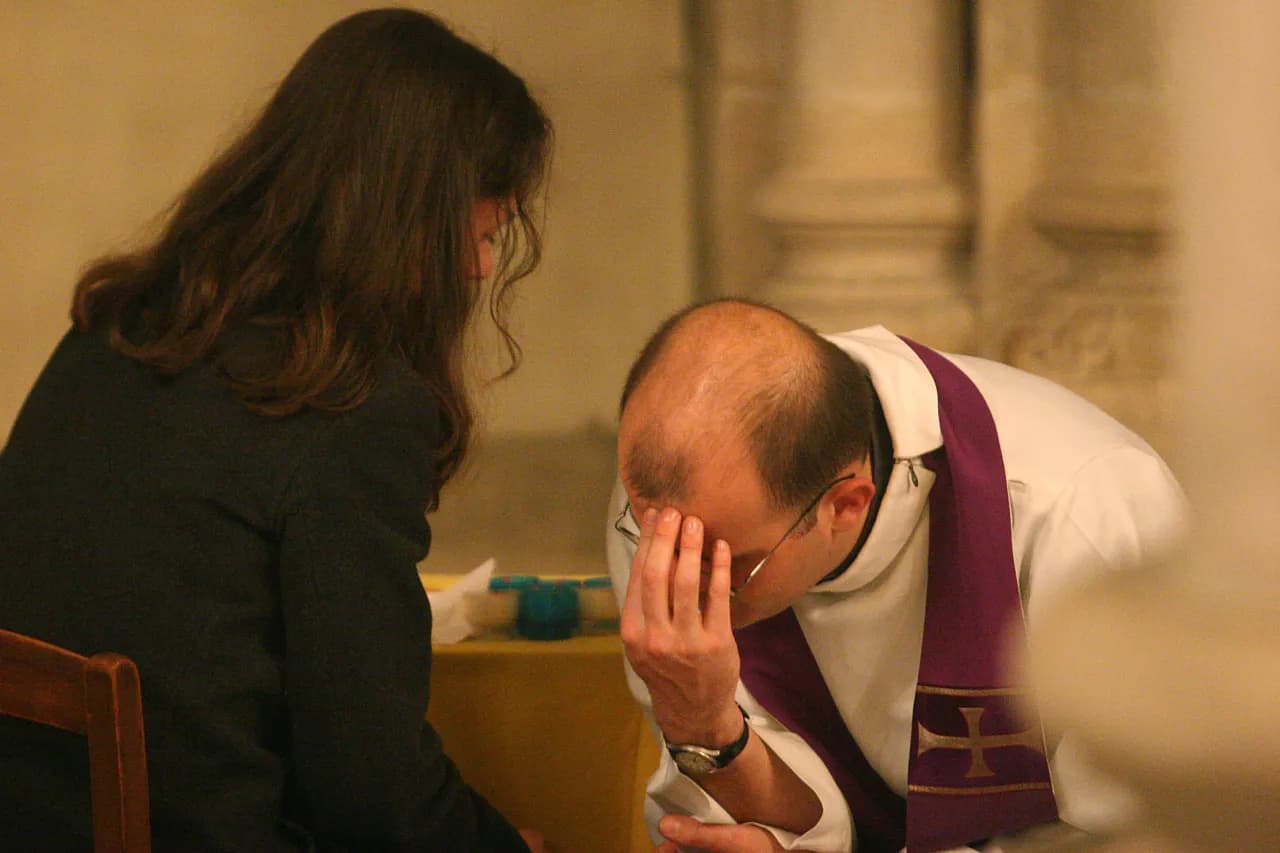 Jak wygląda spowiedź prawosławna? Odkryj jej głębokie znaczenie i proces