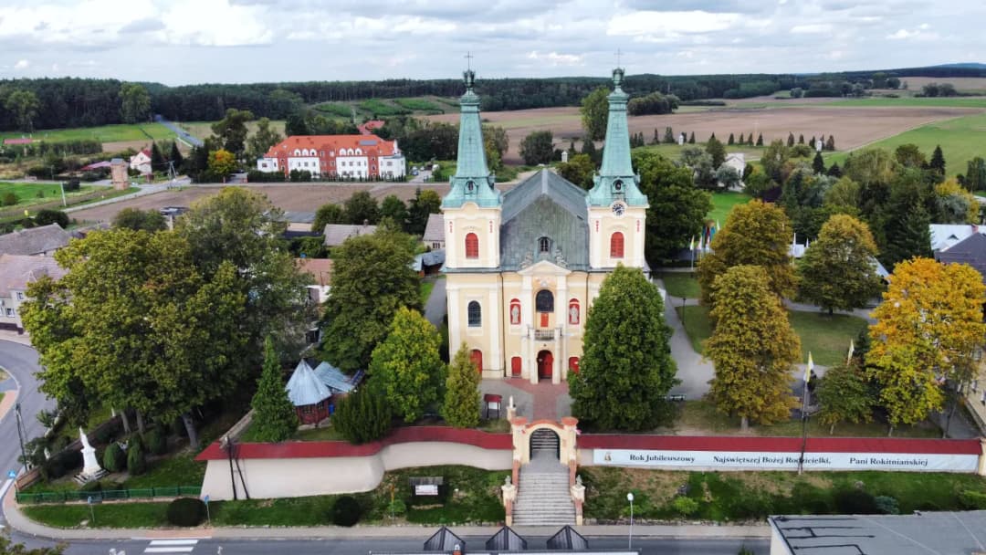 Rokitno sanktuarium: historia cudownego obrazu i jego znaczenie