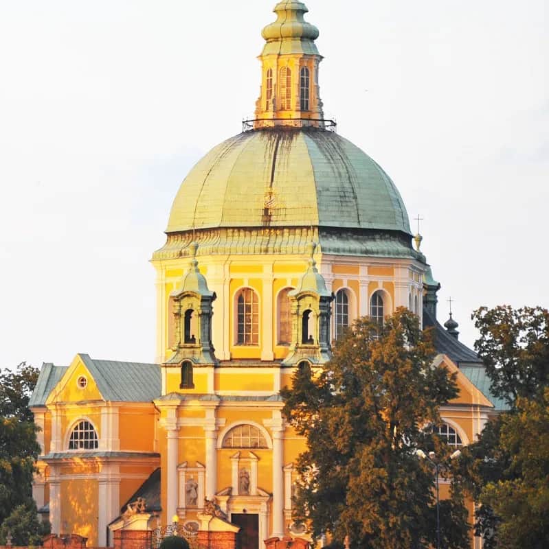 Sanktuarium w Gostyniu: Odkryj jego niezwykłe znaczenie i historię