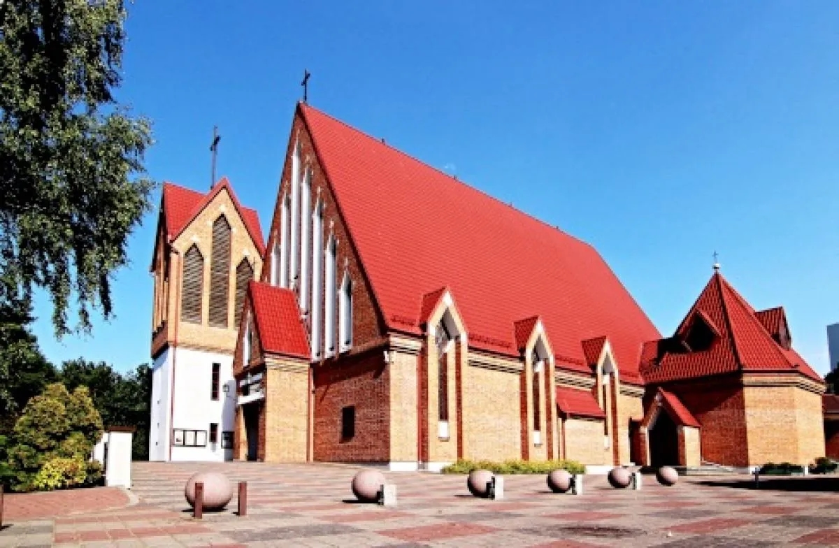 Jak wystawić fakturę na kościół i uniknąć błędów podatkowych