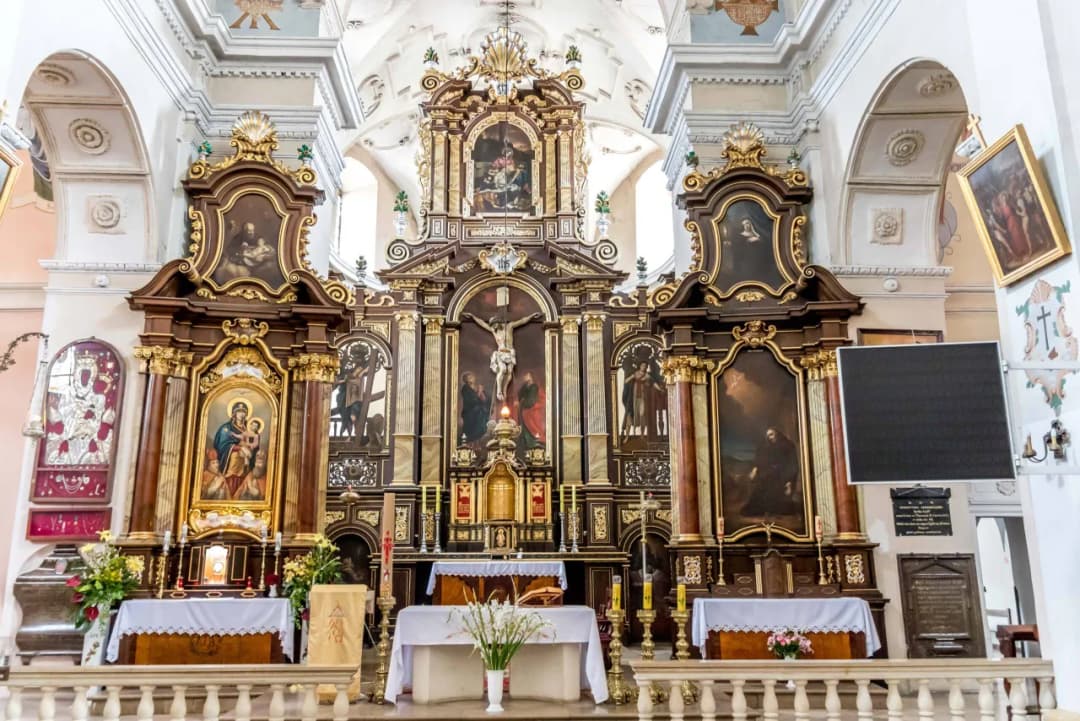 Sanktuarium Mirowskie: Historia, cuda i znaczenie dla pielgrzymów